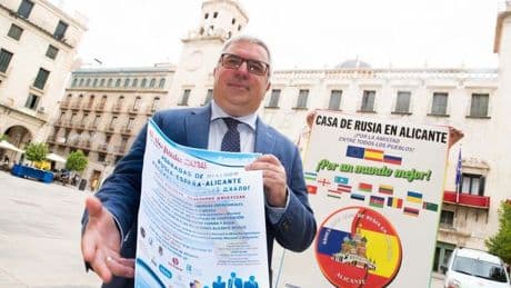 El presidente de la Casa de Rusia en Alicante presume ante Moscú de las campañas que desarrolla en España a favor del Kremlin