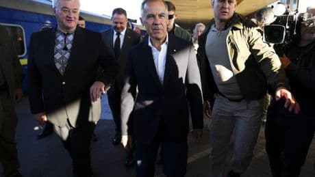 Carney delivers message of solidarity in Ukraine on its Independence Day