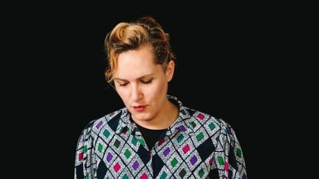 "Stehlen, Schimpfen, Spielen": Bitte lügen Sie weiter, Barbi Marković!