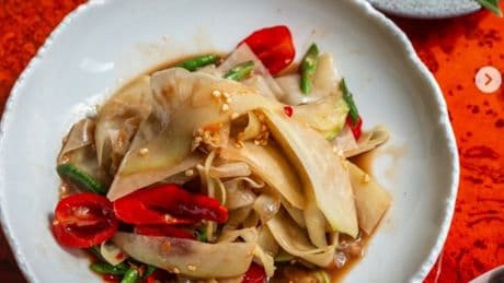Recipe: Som Tum Thai (Green Papaya Salad)
