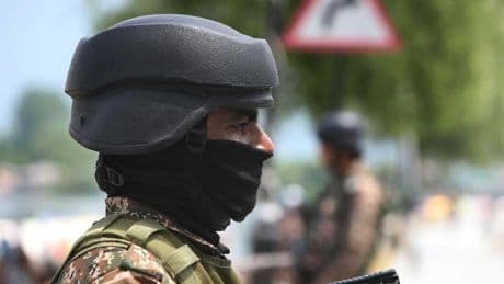 La India y Pakistán firman un alto el fuego "total e inmediato" tras 4 días de peligrosa escalada
