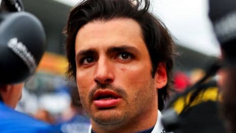 Carlos Sainz le confiesa a Pedrerol cuánto se le ensancha el cuello durante la temporada de F1