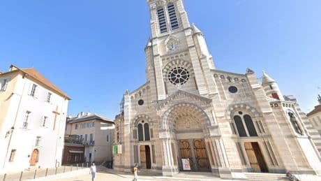 Mort du pape François: une messe célébrée à la cathédrale de Gap