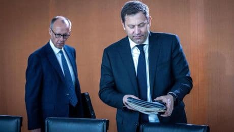 Vizekanzler: Lars Klingbeil distanziert sich von Merz' "Drecksarbeit"-Aussage