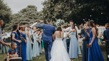 La obsesión por las bodas ha llegado a su conclusión más desquiciada: una app para ir a ceremonias de desconocidos
