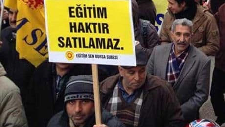 Eğitim Sen İzmir 6 No’lu Şubeden okullarda bağış adı altında toplanan paralara tepki