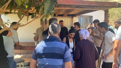 İzmir'deki 22 eve yıkım kararına mağdurlardan tepki: "Evlerimiz hukuksuzca yıkılıyor"