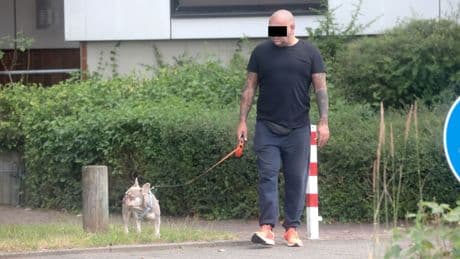 Zu 15 Jahren verurteilt - Hier geht ein flüchtiger Mörder Gassi