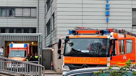 Wurde er geschlagen? - Ermittlungen gegen Polizist nach Tod von Mann (36)