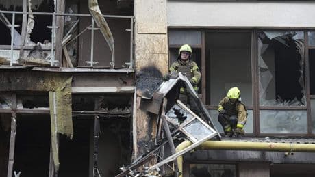 LIVE | Dode, gewonden en schade door Russische droneaanval op Kiev