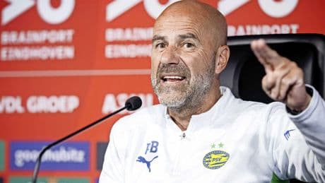 PSV-trainer Peter Bosz verbaasd over ’juichkritiek’: ’Is toch logisch en menselijk’