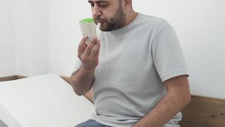 Yaşadığı baba acısını yaşatmamak için sigarayı bıraktı