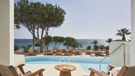 Junto al mar o al abrigo de los Pirineos, cinco hoteles de lujo para pasar el verano en España