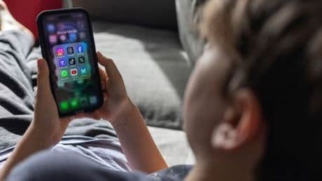 TikTok leitet #skinnytok-Anfragen auf Hilfeseite für Essstörungen um