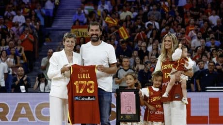 Llull y Scariolo recibieron su homenaje