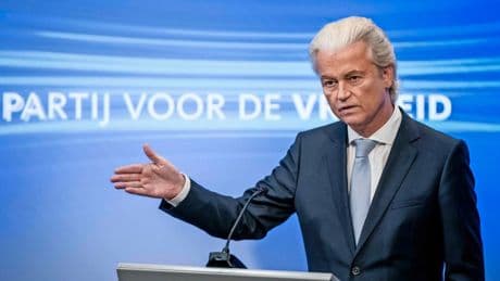 Spanning stijgt rond asieloverleg van maandag: ’Kabinetsval niet uit te sluiten’