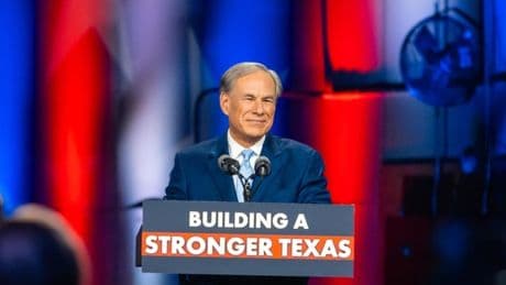 Texas, il governatore repubblicano Abbott ha fatto votare l'arresto dei deputati dem in fuga dalla riforma dei seggi per il midterm