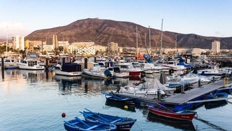 Mum on Tenerife holiday left speechless after being handed surprising dinner bill