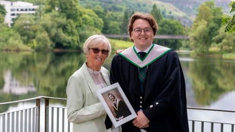 Touching tribute as graduate from Motherwell pays tribute to late grandpa by wearing his gown
