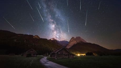 When To See ‘Shooting Stars’ Tonight As Two Meteor Showers Peak