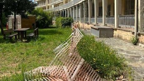 Sporcizia e degrado al Pratone di Quarto, le famiglie: “A rischio la sicurezza dei bambini”
