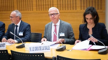 La mystérieuse entrevue entre Macron et Lakshmi Mittal dans le viseur de la commission d’enquête sur les aides publiques