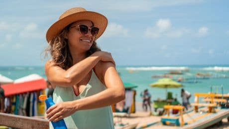 How to protect yourself from the sun, from head to toe