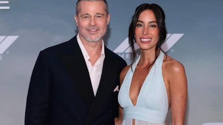 Zelden gezien: Brad Pitt en Inés de Ramon zetten samen bloemetjes buiten