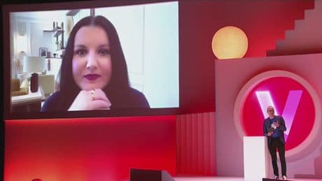 "L'IA va nous donner du pouvoir": Fidji Simo, la Française star d'OpenAI, voit un grand potentiel pour l'IA dans la santé