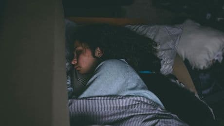 El cerebro trabaja el doble de lo que creíamos mientras dormimos. Al menos en lo que respecta a las memorias