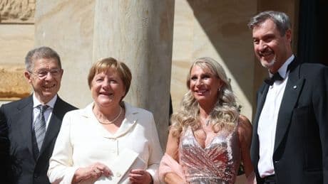 Wagner-Festspiele in Bayreuth beginnen: die auffälligsten Looks