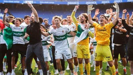 El Elche vuelve a Primera División dos años después de su descenso tras golear al Deportivo