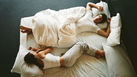 Bauch, Rücken oder Seite? So beeinflusst die Schlafposition Ihre Gesundheit
