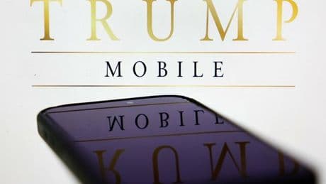 Telekommunikation: Wie Trump sein Gold-Handy in den USA bauen kann