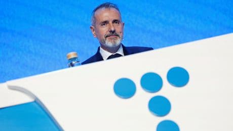 La posible compra de Vodafone por Telefónica genera más interrogantes que certezas