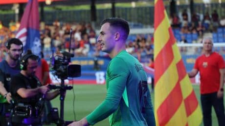 El Como preguntó oficialmente por Iñaki Peña tras el Gamper