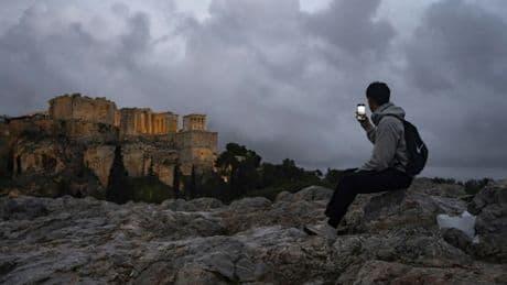 Adidas-Werbung auf der Akropolis sorgt für Empörung in Griechenland