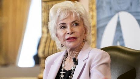 Isabel Allende: "Siempre que visito España lo primero que siento es dolor"