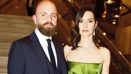 14 yıllık masal tek celsede bitti... Yasemin Özilhan ile İzzet Özilhan boşandı