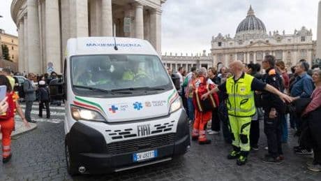 I messaggi di allerta, l'emergenza e l'arrivo dei pellegrini: il piano per il funerale del Papa