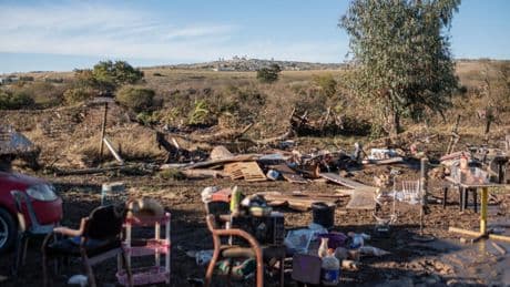 Inondations au Cap-Oriental en Afrique du Sud: «L’eau est montée tellement haut qu’on a des frigos dans les arbres»