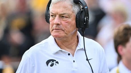 FanDuel promo code: Bet $5, get $300 in bonus bets if your bet wins for Iowa vs. Iowa State