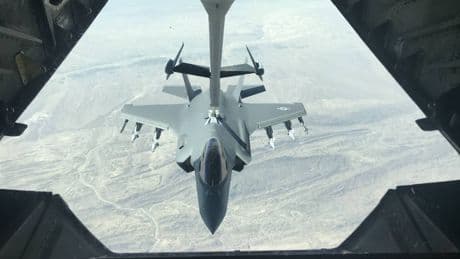 Dagli F-35 ai Su-57: cosa c'è dietro al grande gioco dei caccia