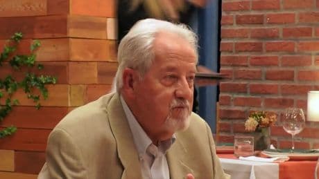Francisco deja sin palabras a Carlos Sobera al confesarle que ha ido a 'First Dates' estando casado