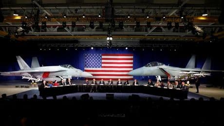 Kampfflugzeugwerke: Boeing-Mitarbeiter treten in Streik