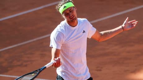 Zverev se estrella en Hamburgo y llegará con muchas dudas a París