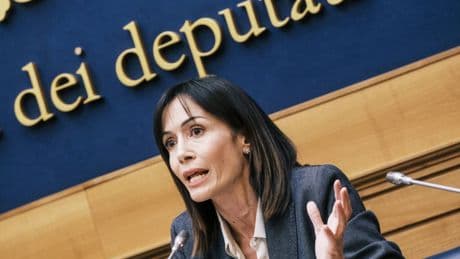 "Saranno rimossi subito gli abusi sul web"