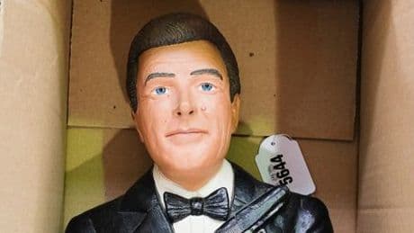 James Bond: Unternehmer aus Dubai fordert Markenrechte - ein echter Bond-Bösewicht?