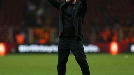 Okan Buruk'tan transfer ve ayrılık açıklaması!