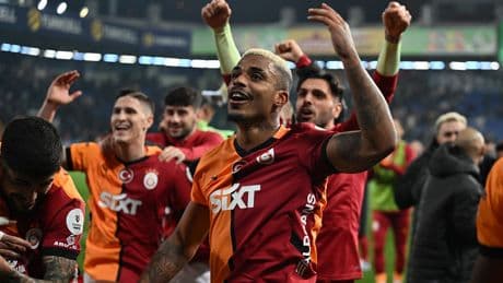 Mario Lemina: "Bizim geride sağlam durmamız, ilerideki oyunculara pozitif katkı sağlıyor"